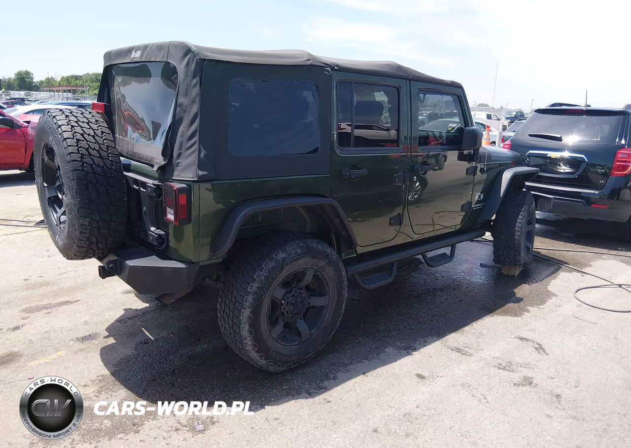 2008 Jeep Wrangler Unlimited X VIN:1J4GA39128L511108 - 4