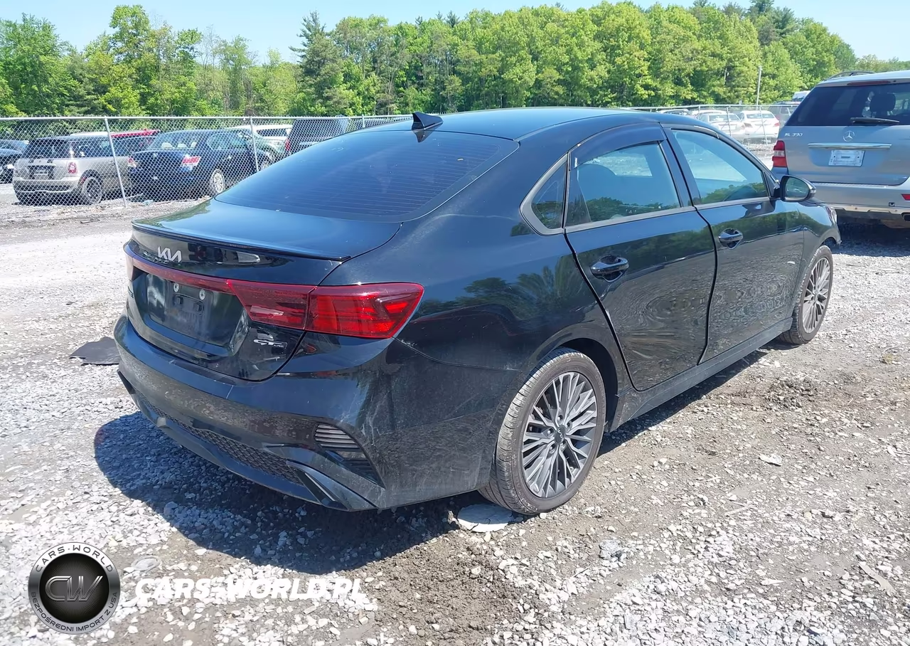 2022 Kia Forte Gt-Line VIN:3KPF54AD9NE510012 - 4