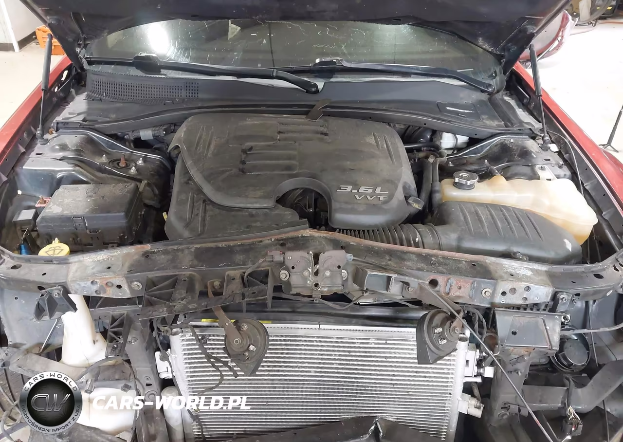 2015 Chrysler 300C VIN:2C3CCAEGXFH920856 - 10