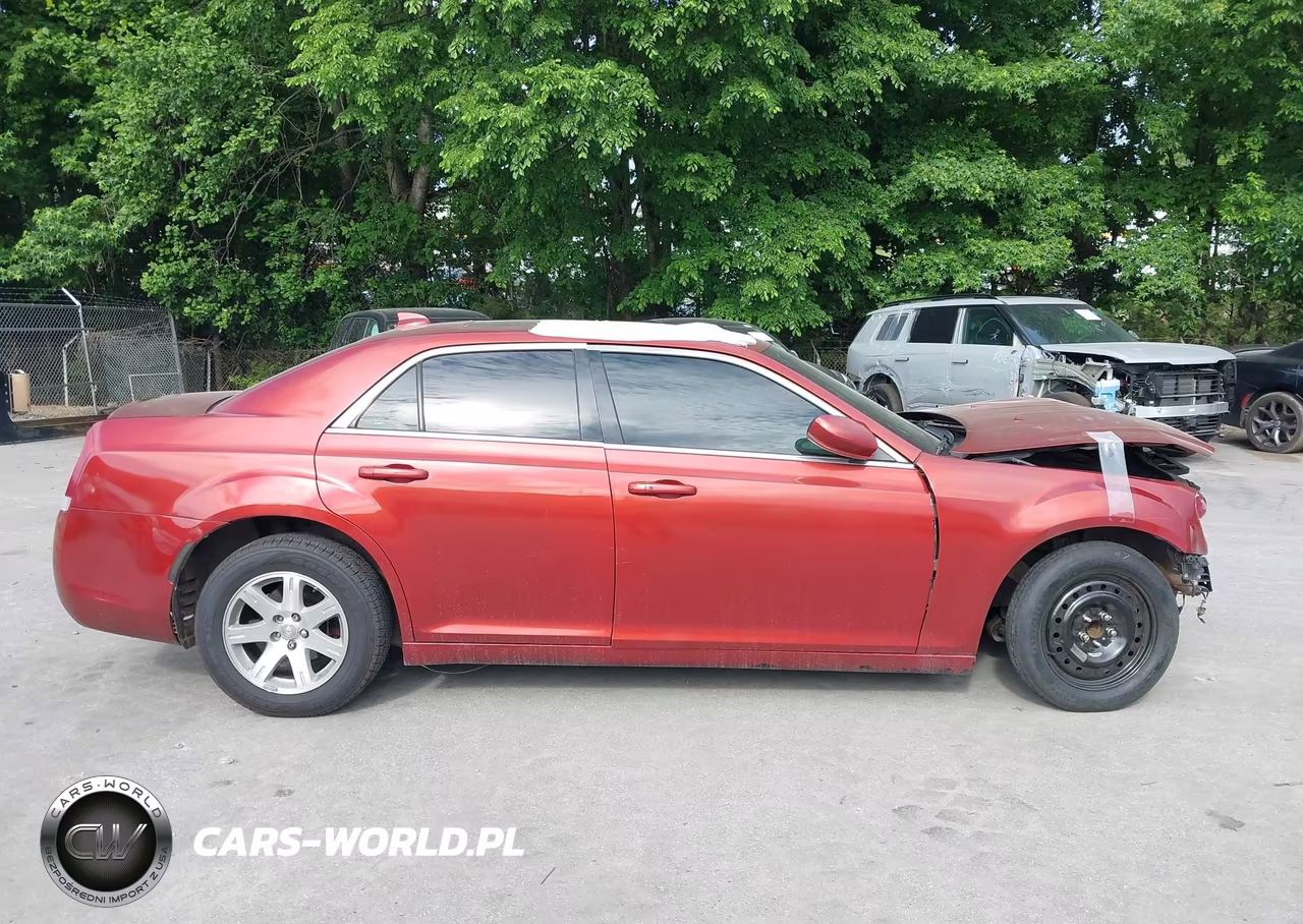 2015 Chrysler 300C VIN:2C3CCAEGXFH920856 - 14