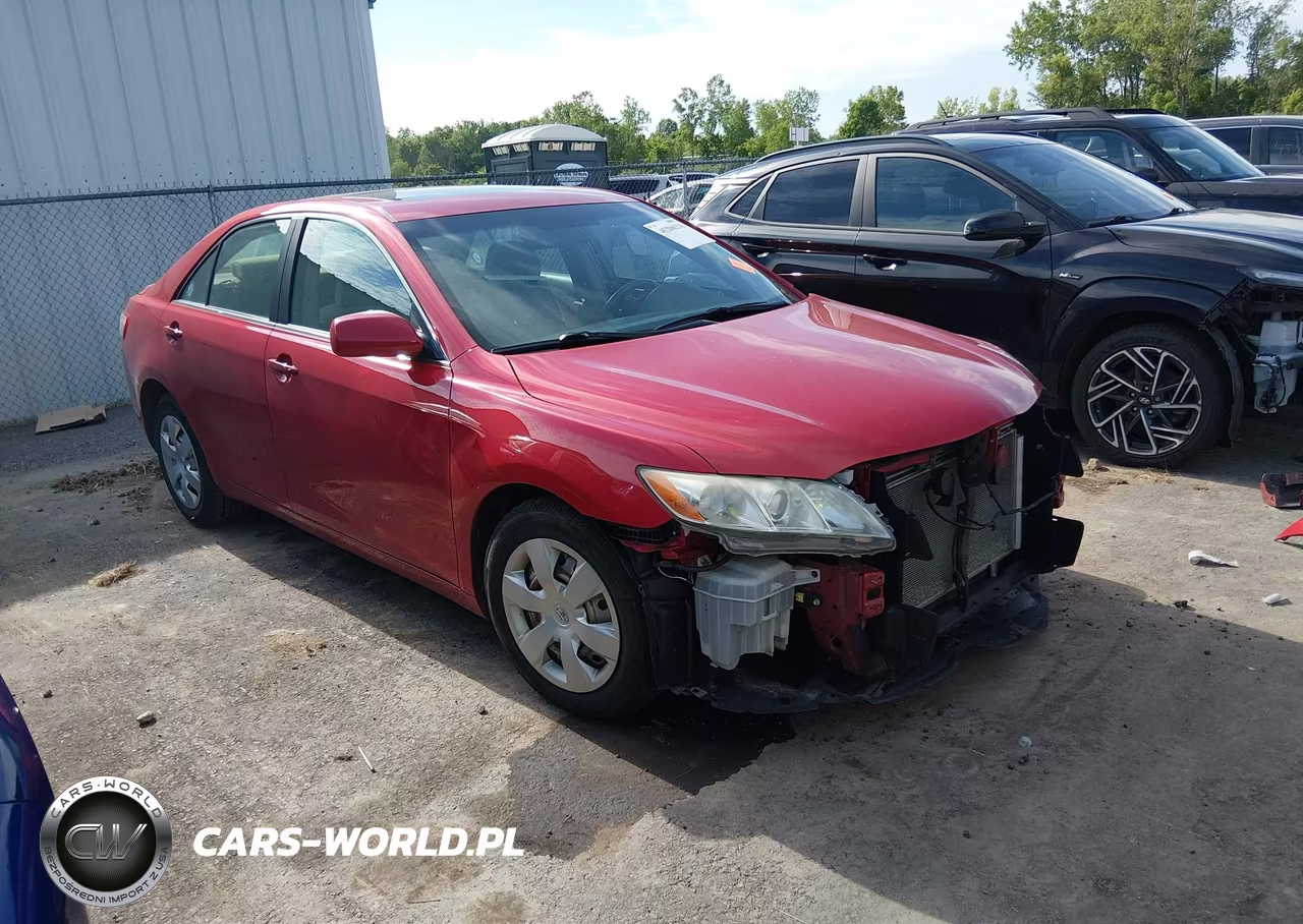 2009 Toyota Camry Le – zdjęcie 1 z 18