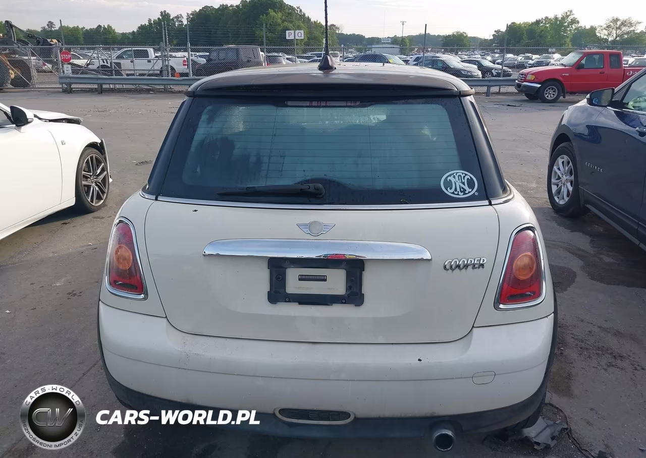 2007 Mini Cooper VIN:WMWMF33557TT59164 - 16