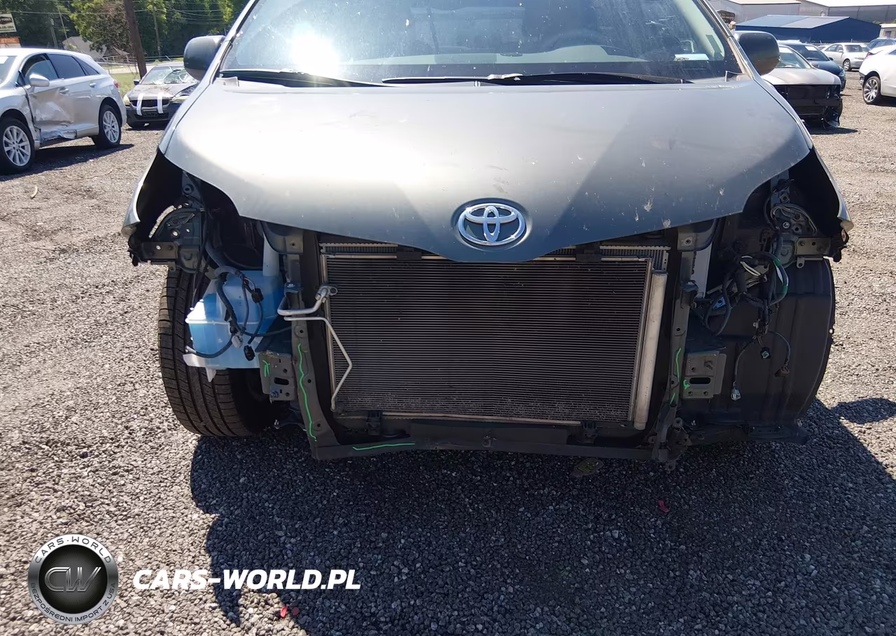 2013 Toyota Sienna Le V6 8 Passenger VIN:5TDKK3DC3DS399241 - 12