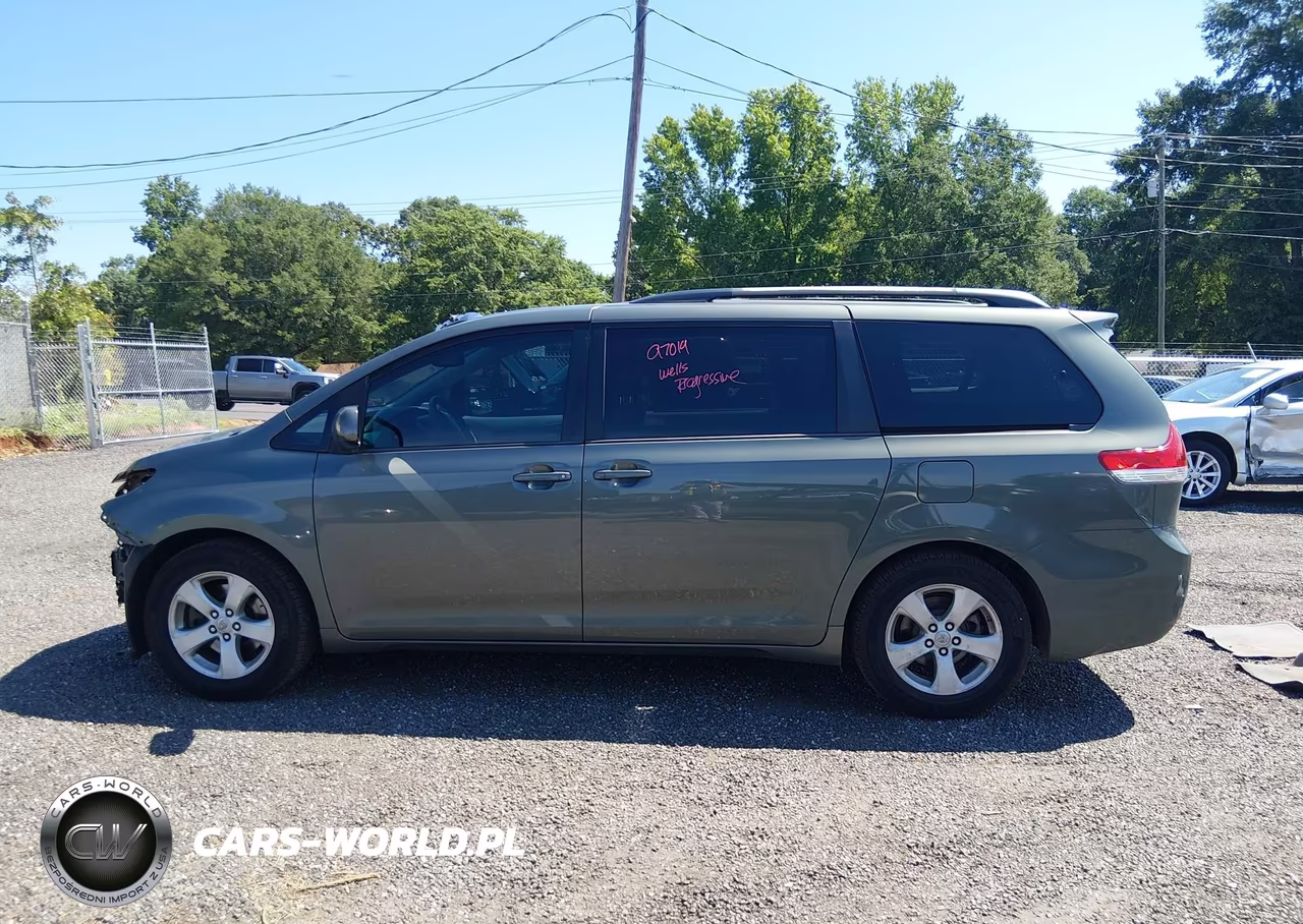 2013 Toyota Sienna Le V6 8 Passenger VIN:5TDKK3DC3DS399241 - 15