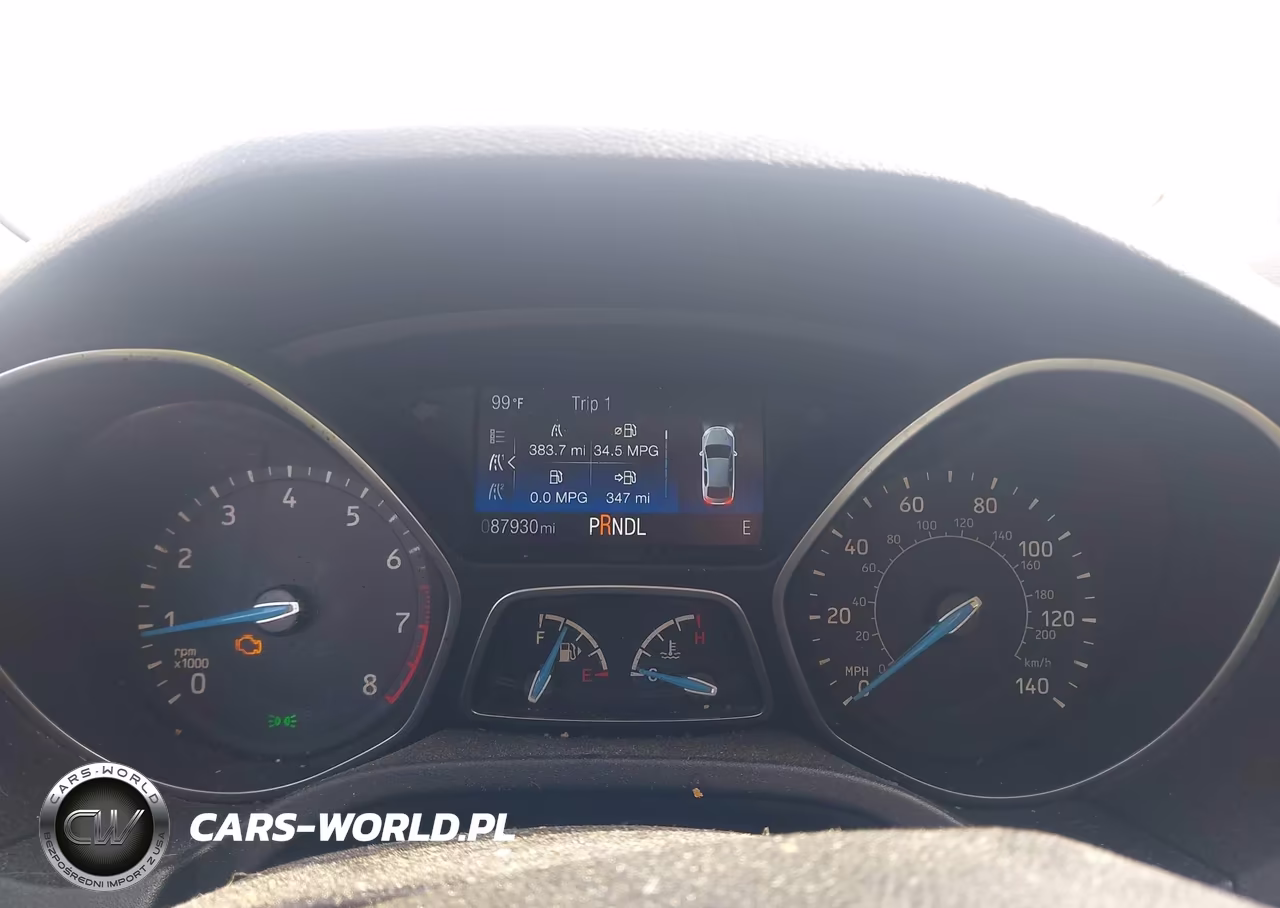 2018 Ford Focus Se VIN:1FADP3F27JL307078 - 7