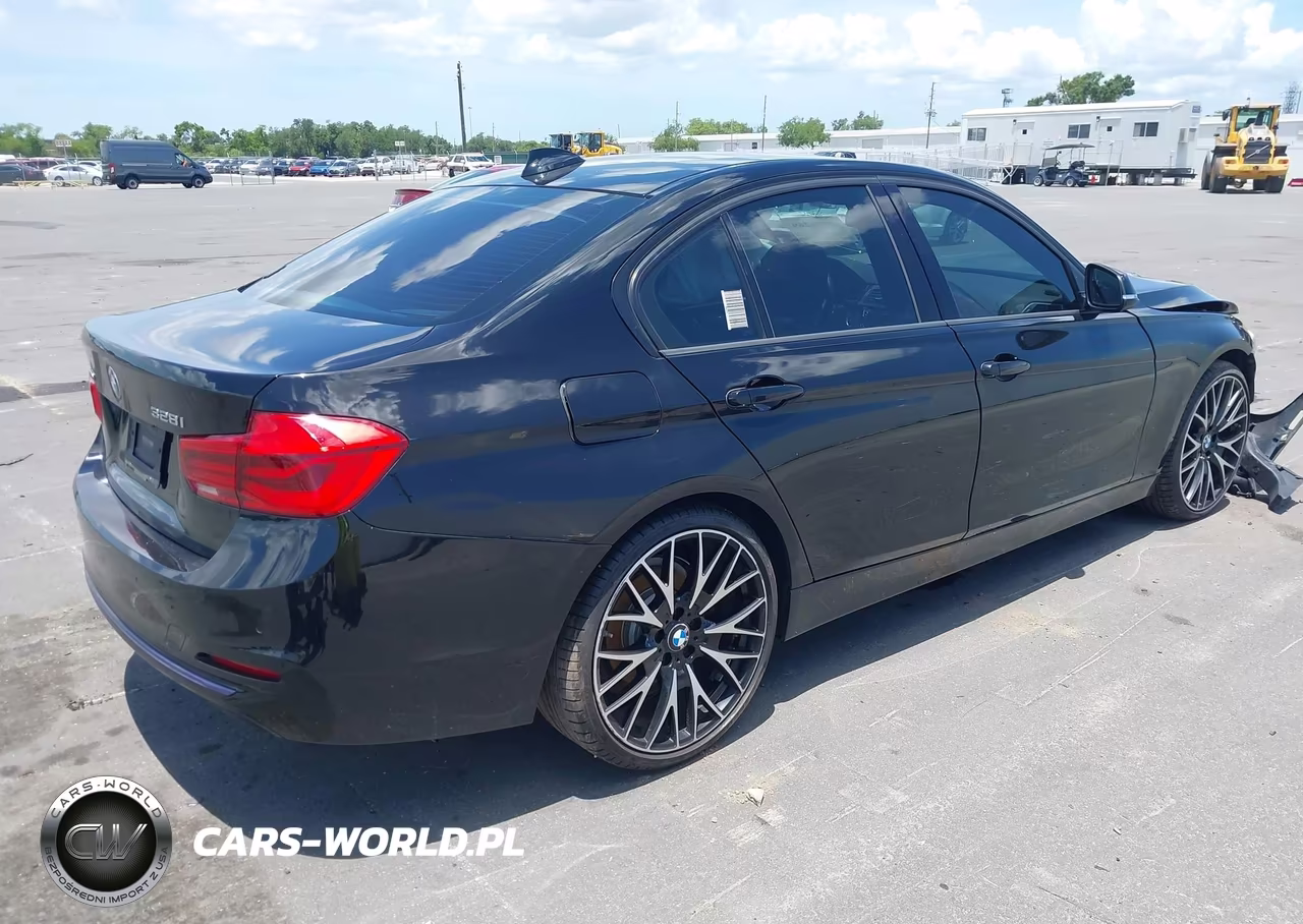 2016 BMW 328I xDrive VIN:WBA8E3G5XGNU03016 - 4