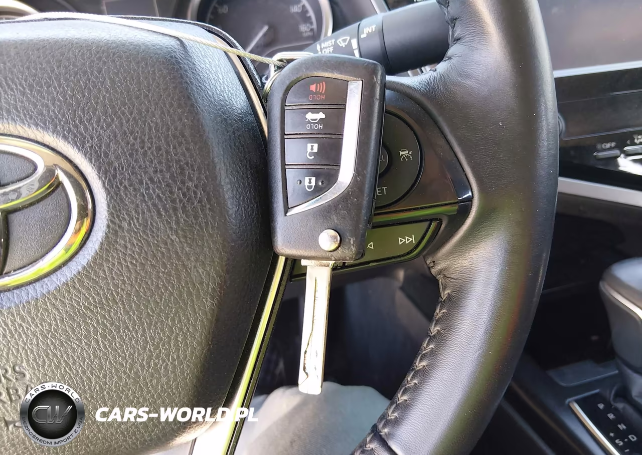 2018 Toyota Camry Se VIN:4T1B11HK7JU107358 - 11