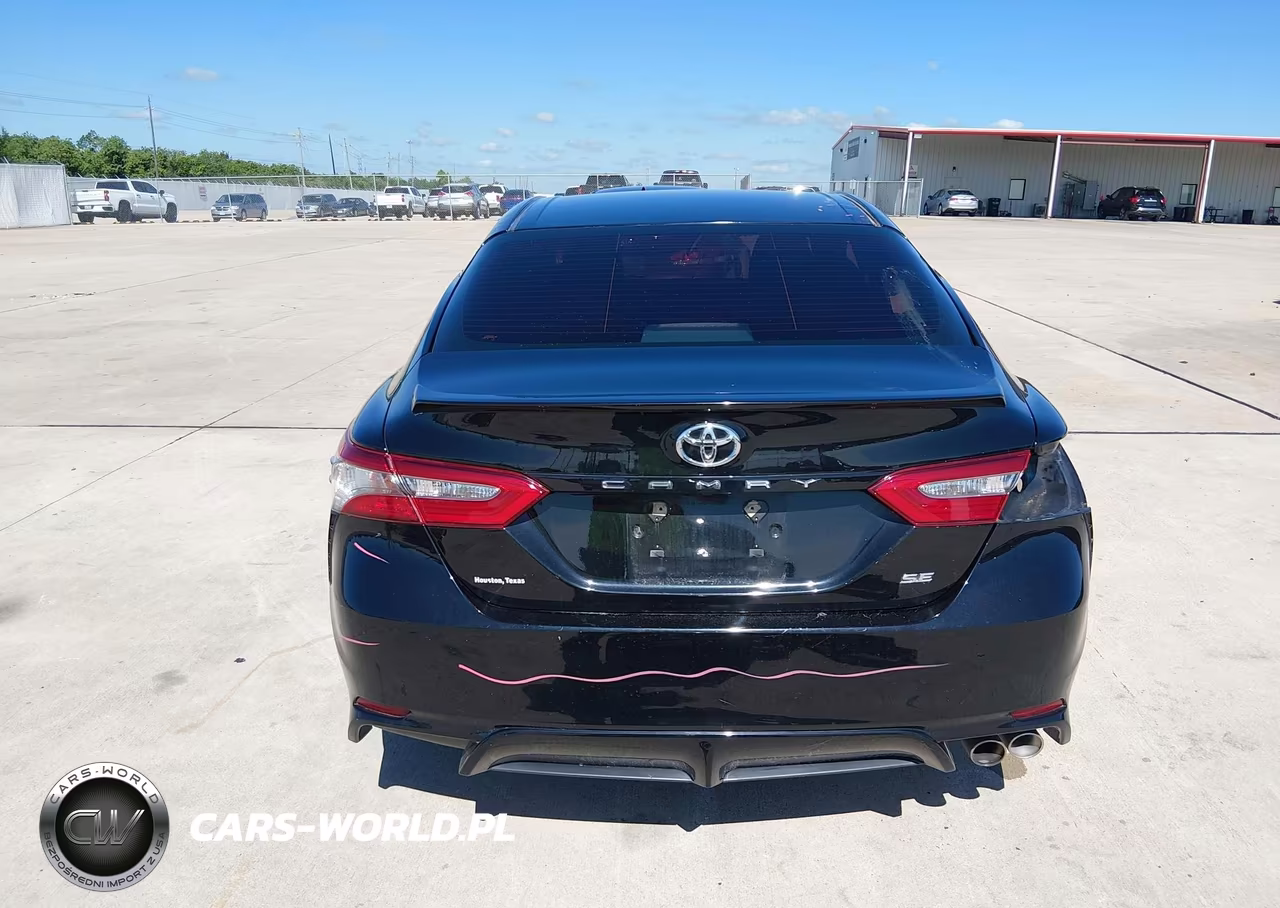 2018 Toyota Camry Se VIN:4T1B11HK7JU107358 - 17