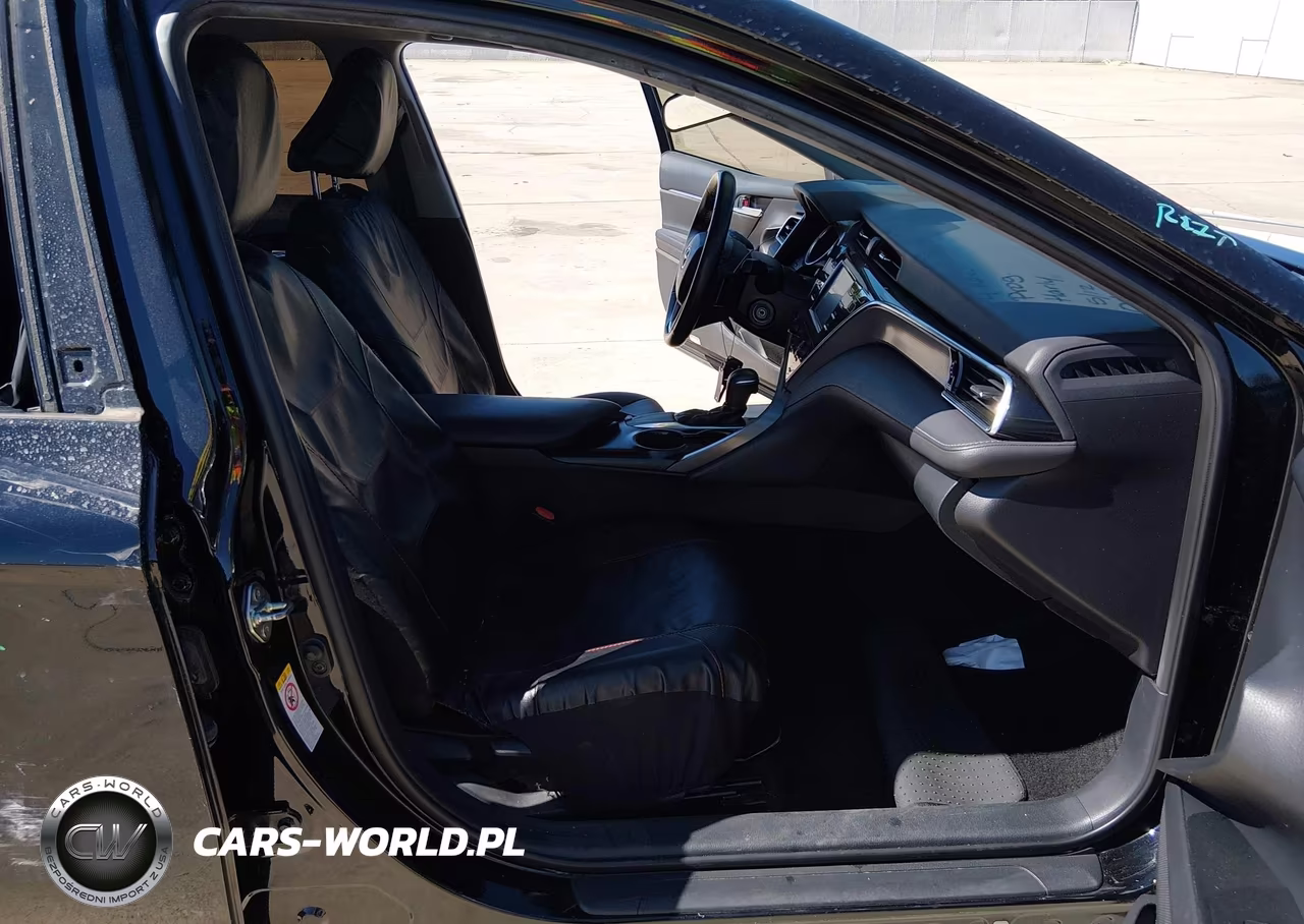 2018 Toyota Camry Se VIN:4T1B11HK7JU107358 - 5