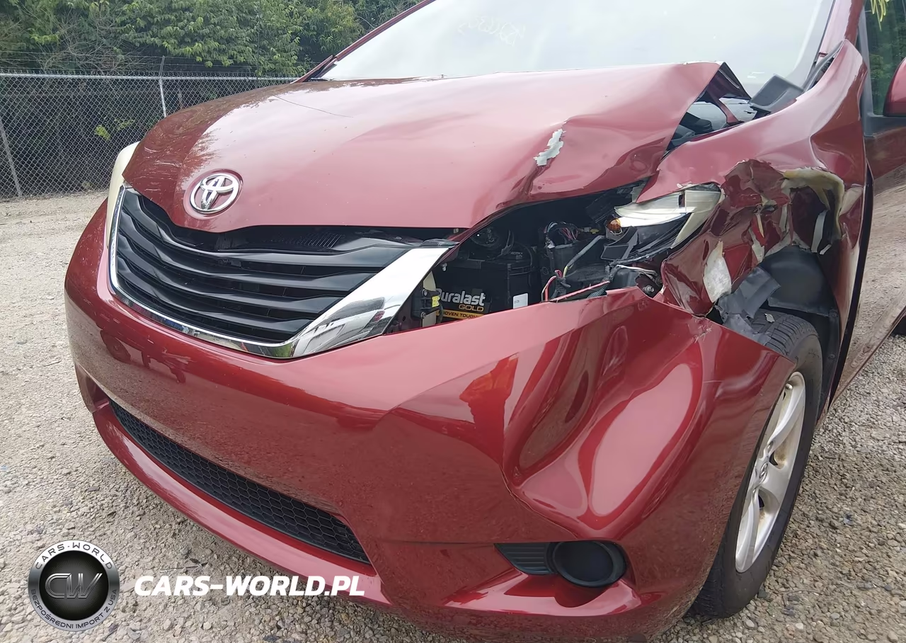 2013 Toyota Sienna Le V6 8 Passenger VIN:5TDKK3DC5DS371229 - 17