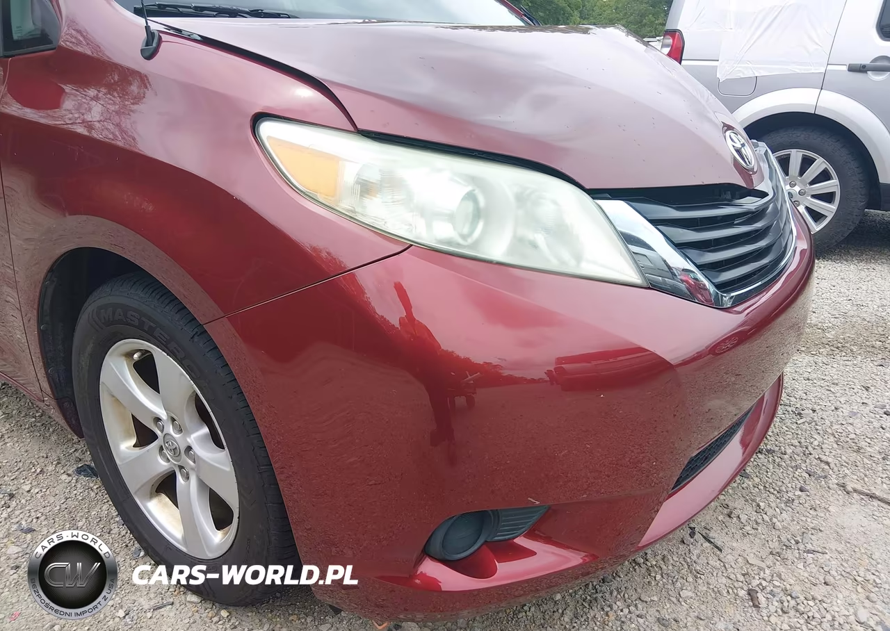 2013 Toyota Sienna Le V6 8 Passenger VIN:5TDKK3DC5DS371229 - 18