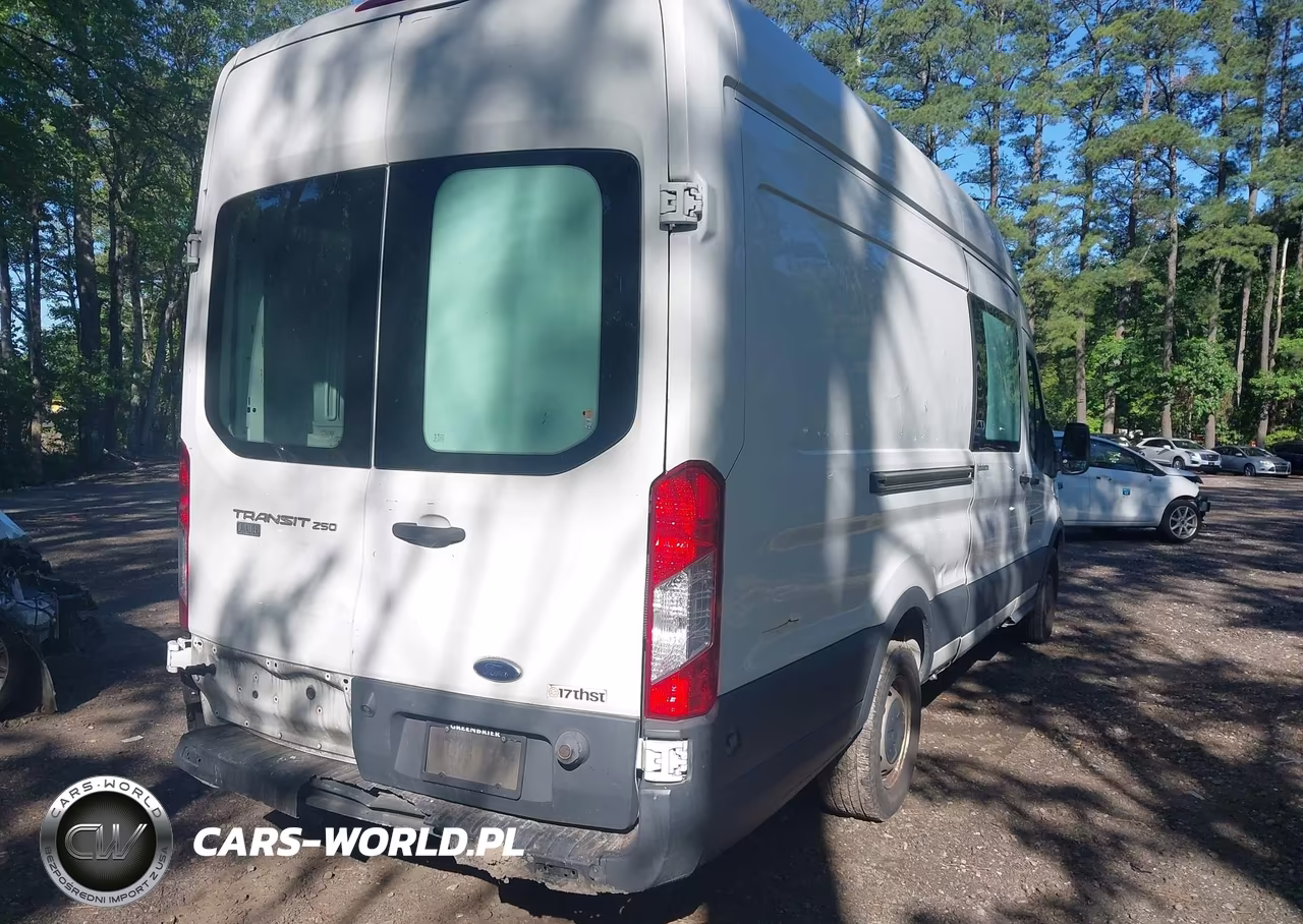 2016 Ford Transit-250 VIN:1FTYR3XM0GKB02111 - 4