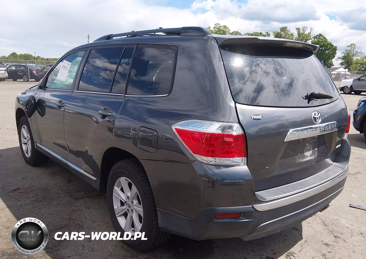 2012 Toyota Highlander Base V6 VIN:5TDBK3EH1CS095446 - 3