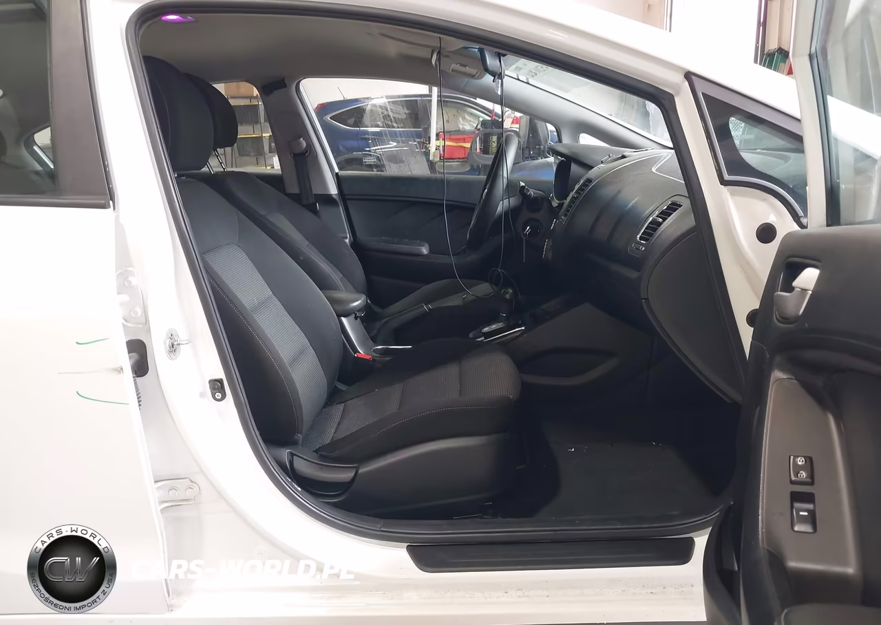 2017 Kia Forte Lx VIN:3KPFK4A78HE094753 - 5