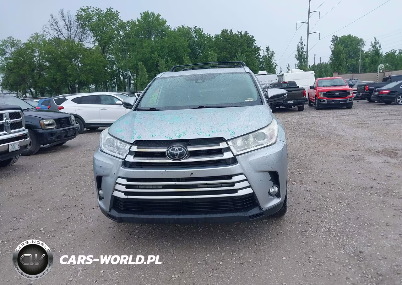 2019 Toyota Highlander Xle VIN:5TDJZRFH2KS597499 - 12