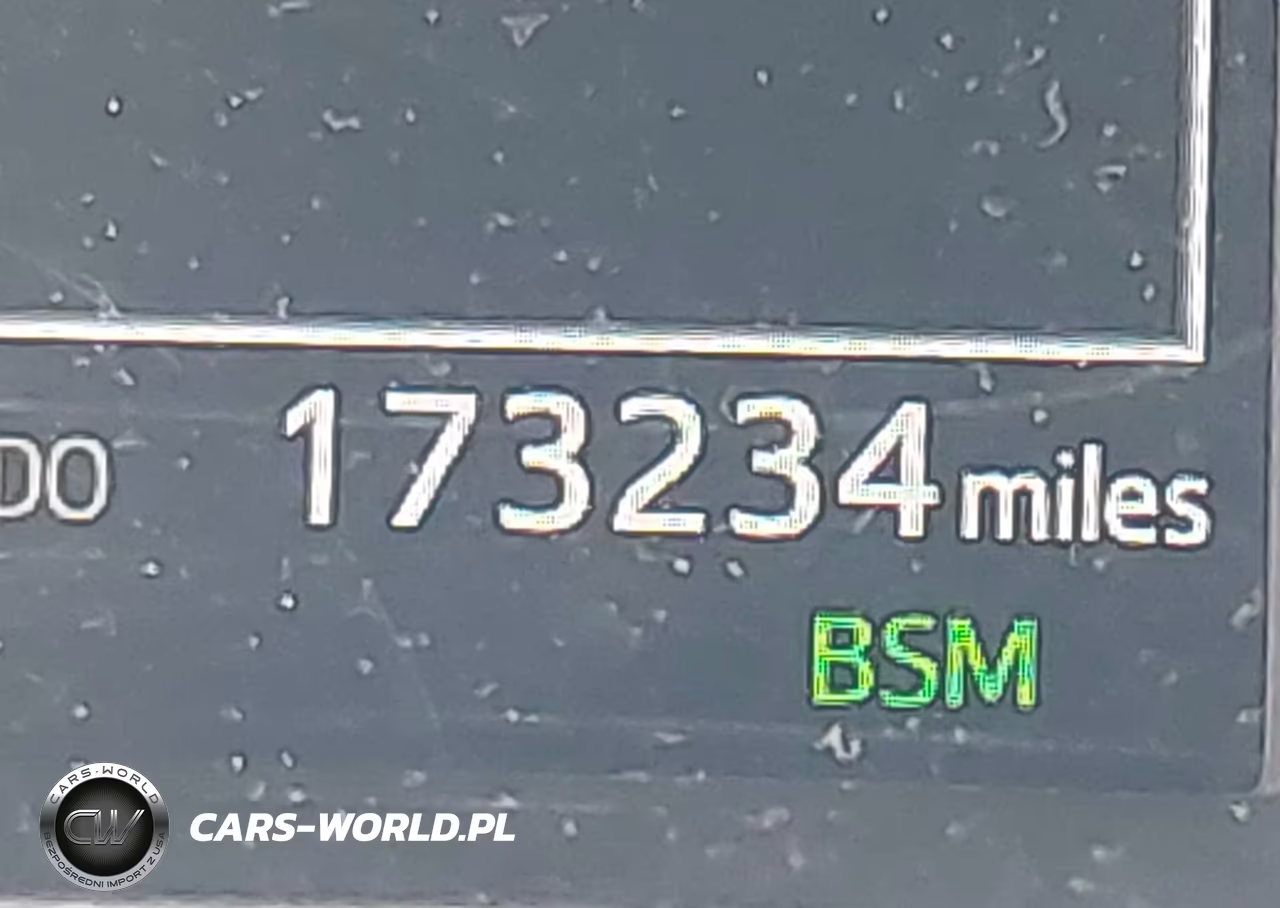 2019 Toyota Highlander Xle VIN:5TDJZRFH2KS597499 - 15