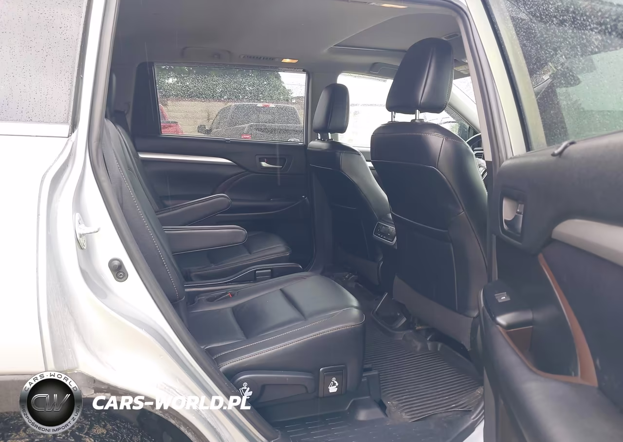 2019 Toyota Highlander Xle VIN:5TDJZRFH2KS597499 - 8