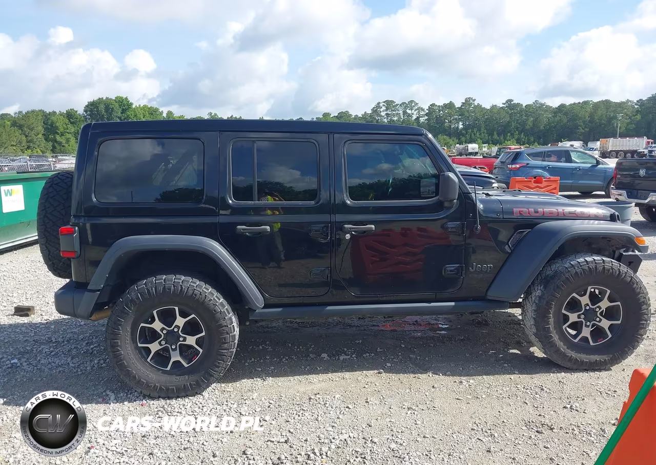 2018 Jeep Wrangler Unlimited Rubicon 4X4 VIN:1C4HJXFG3JW327522 - 13