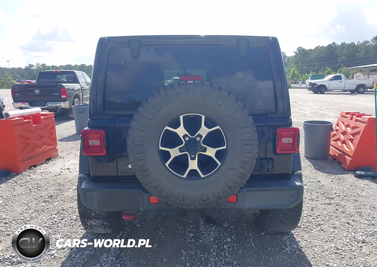 2018 Jeep Wrangler Unlimited Rubicon 4X4 VIN:1C4HJXFG3JW327522 - 16