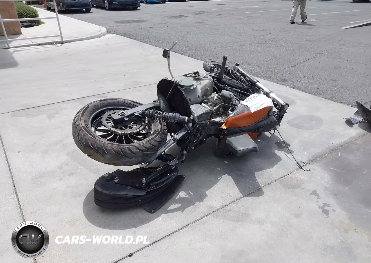 2015 Harley-Davidson Fxdb Dyna Street Bob VIN:1HD1GXM34FC325530 - 4