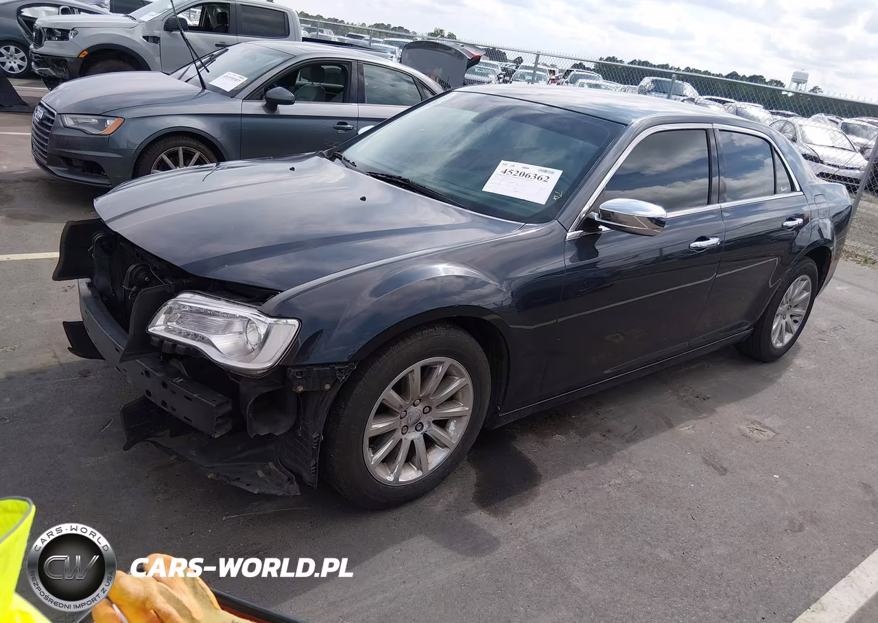 2018 Chrysler 300 Limited VIN:2C3CCAEG6JH123125 - 2
