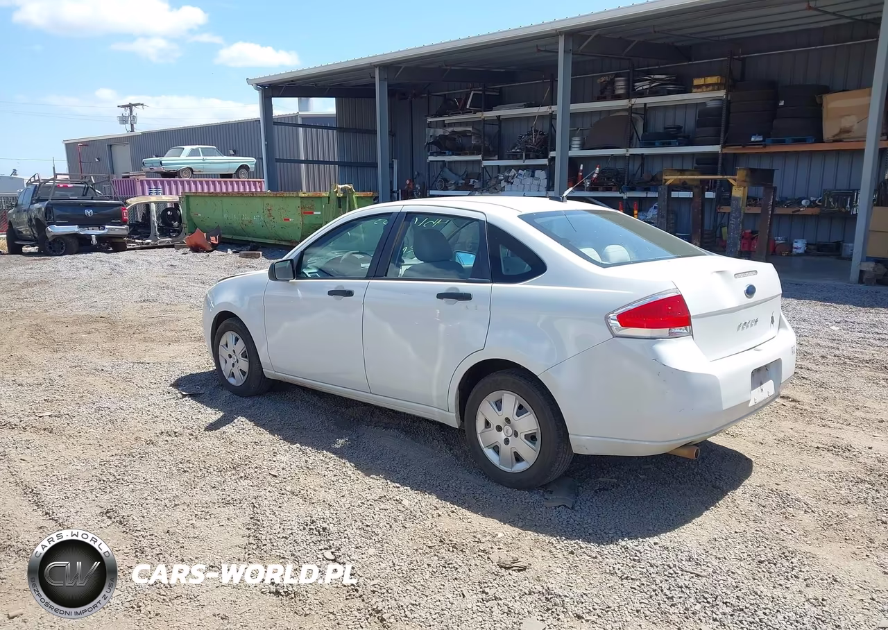 2010 Ford Focus S VIN:1FAHP3EN5AW257356 - 3