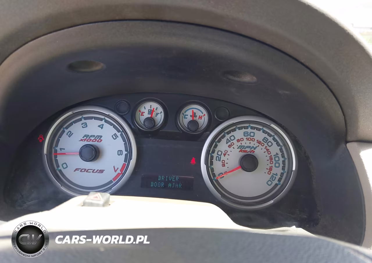 2010 Ford Focus S VIN:1FAHP3EN5AW257356 - 7