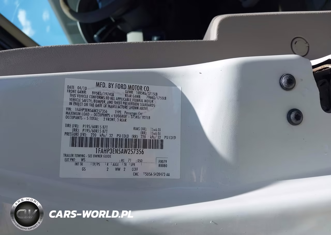 2010 Ford Focus S VIN:1FAHP3EN5AW257356 - 9