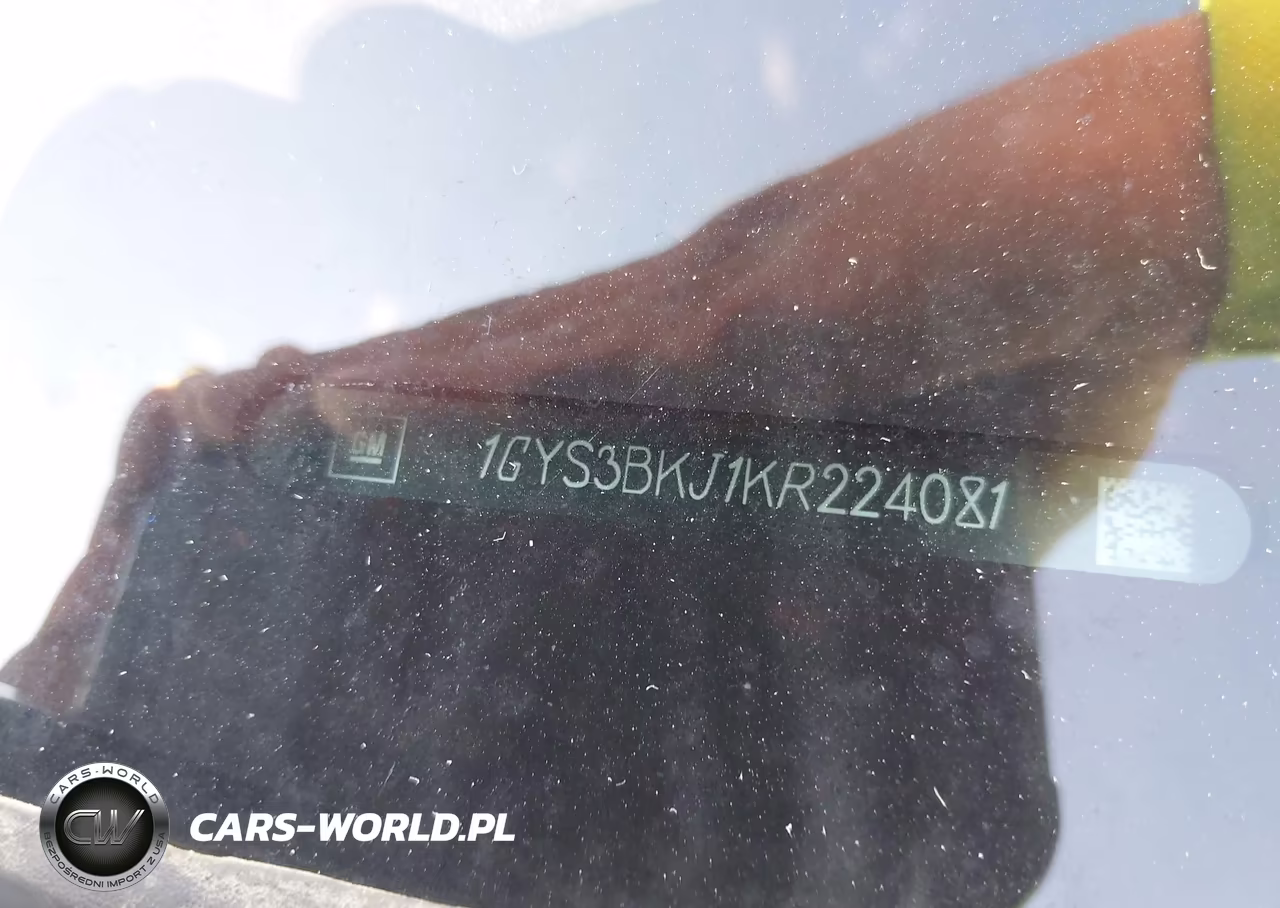 2019 Cadillac Escalade Luxury VIN:1GYS3BKJ1KR224081 - 17