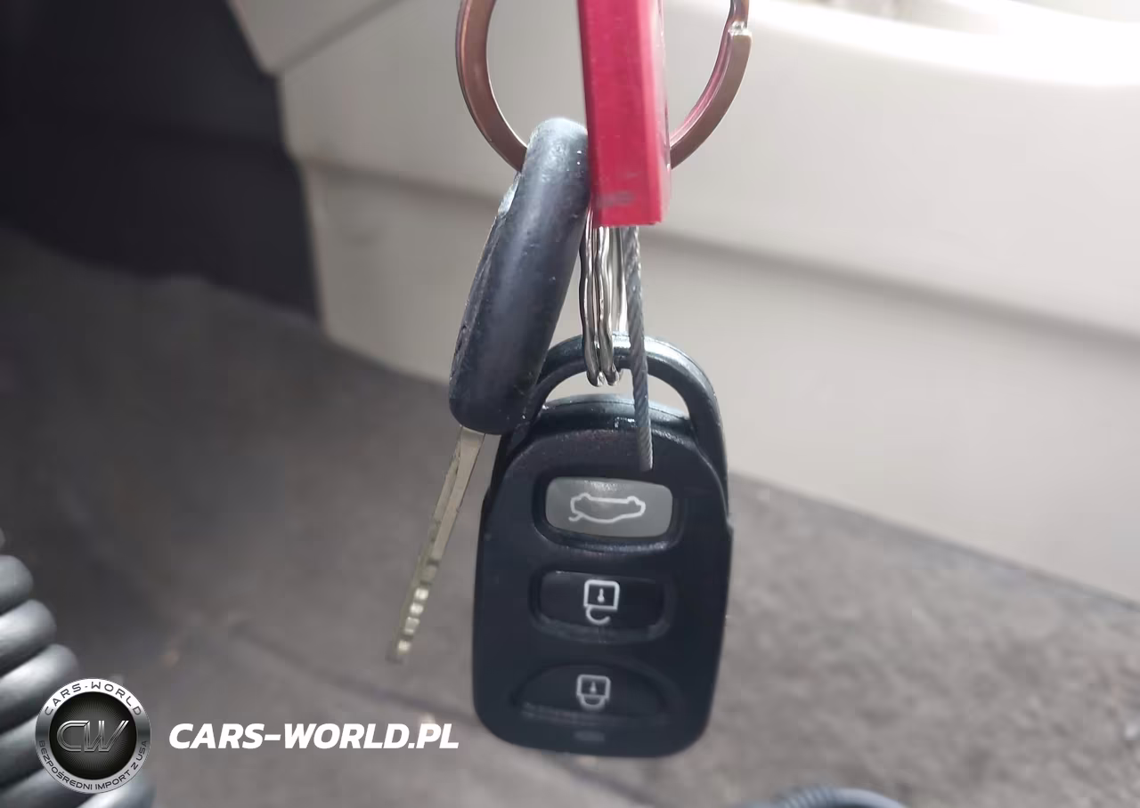 2008 Hyundai Elantra Gls-Se VIN:KMHDU46D68U421261 - 11