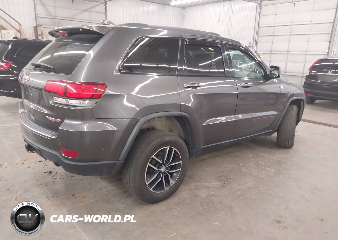 2017 Jeep Grand Cherokee Trailhawk 4X4 VIN:1C4RJFLT3HC612958 - 4