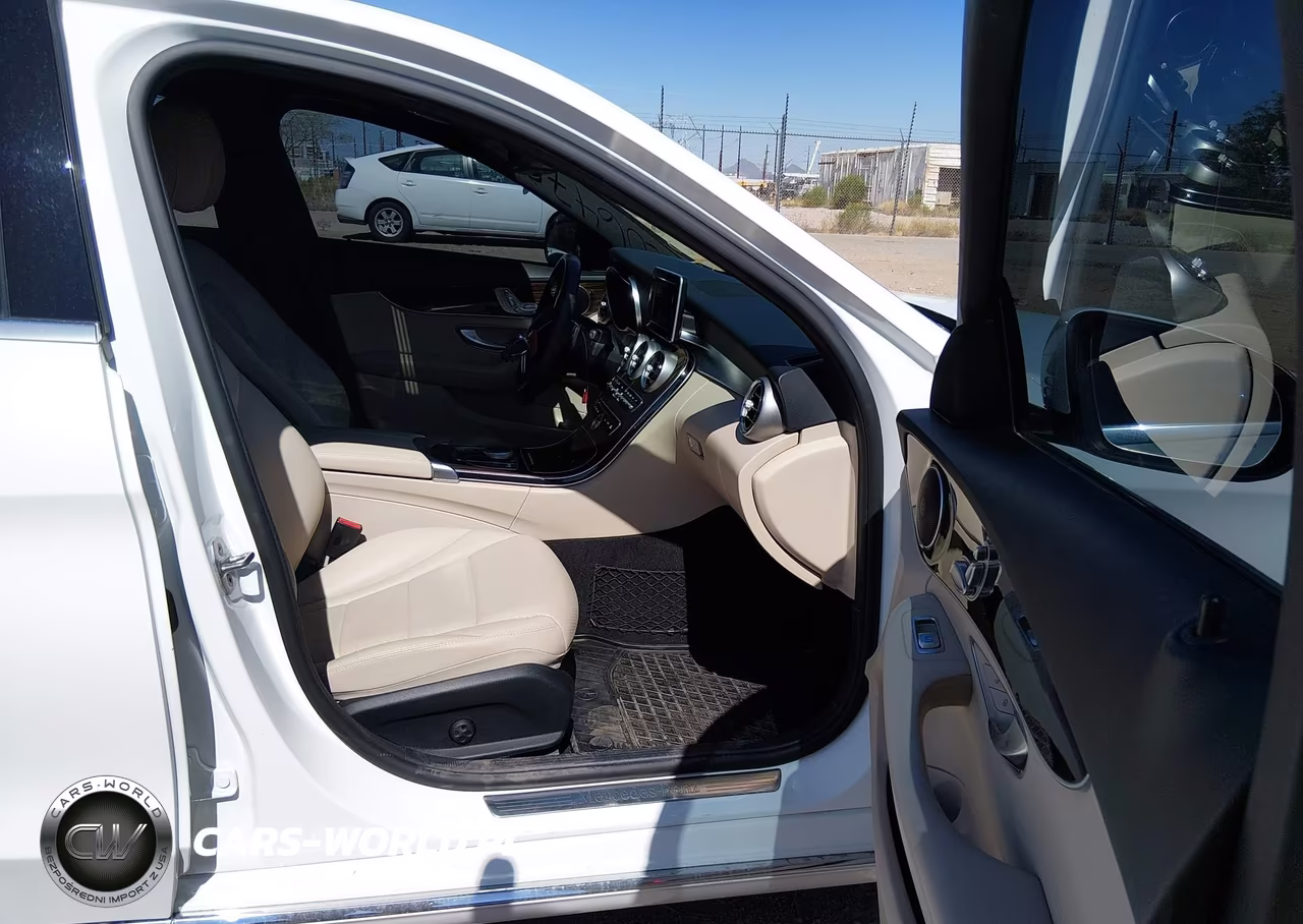 2018 Mercedes-Benz C 300 VIN:55SWF4JB9JU238611 - 5