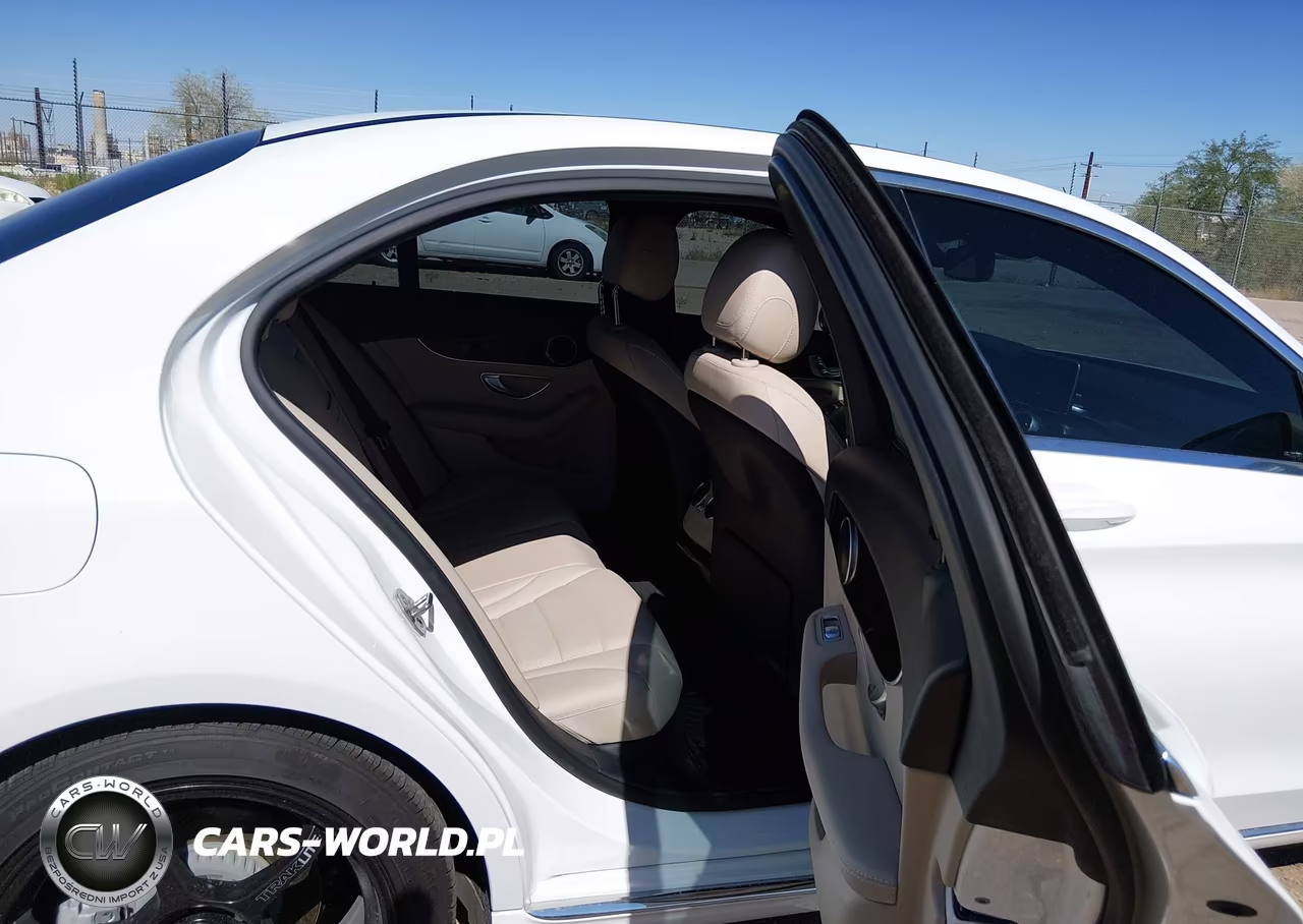 2018 Mercedes-Benz C 300 VIN:55SWF4JB9JU238611 - 8