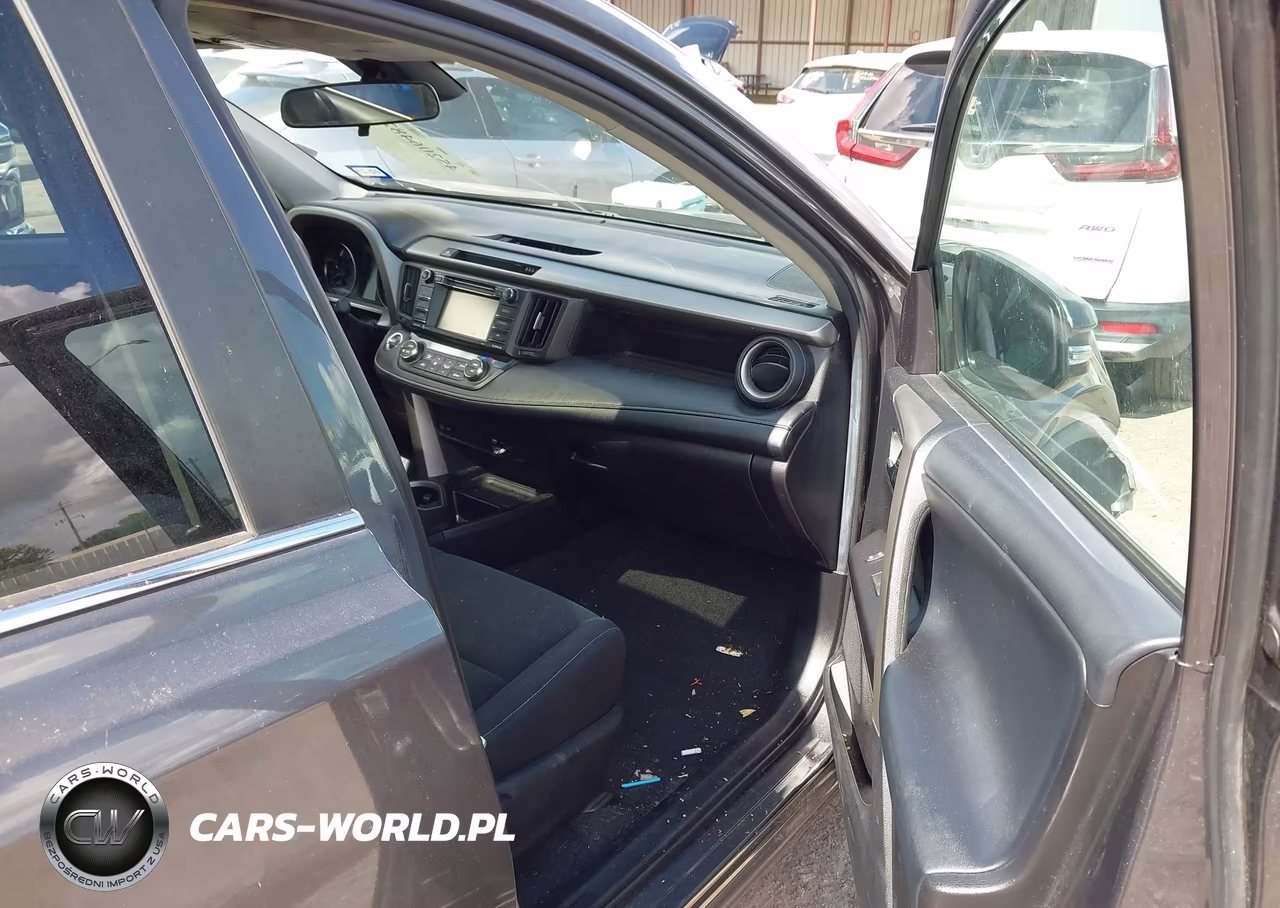 2018 Toyota Rav4 Xle VIN:2T3WFREV5JW433151 - 5