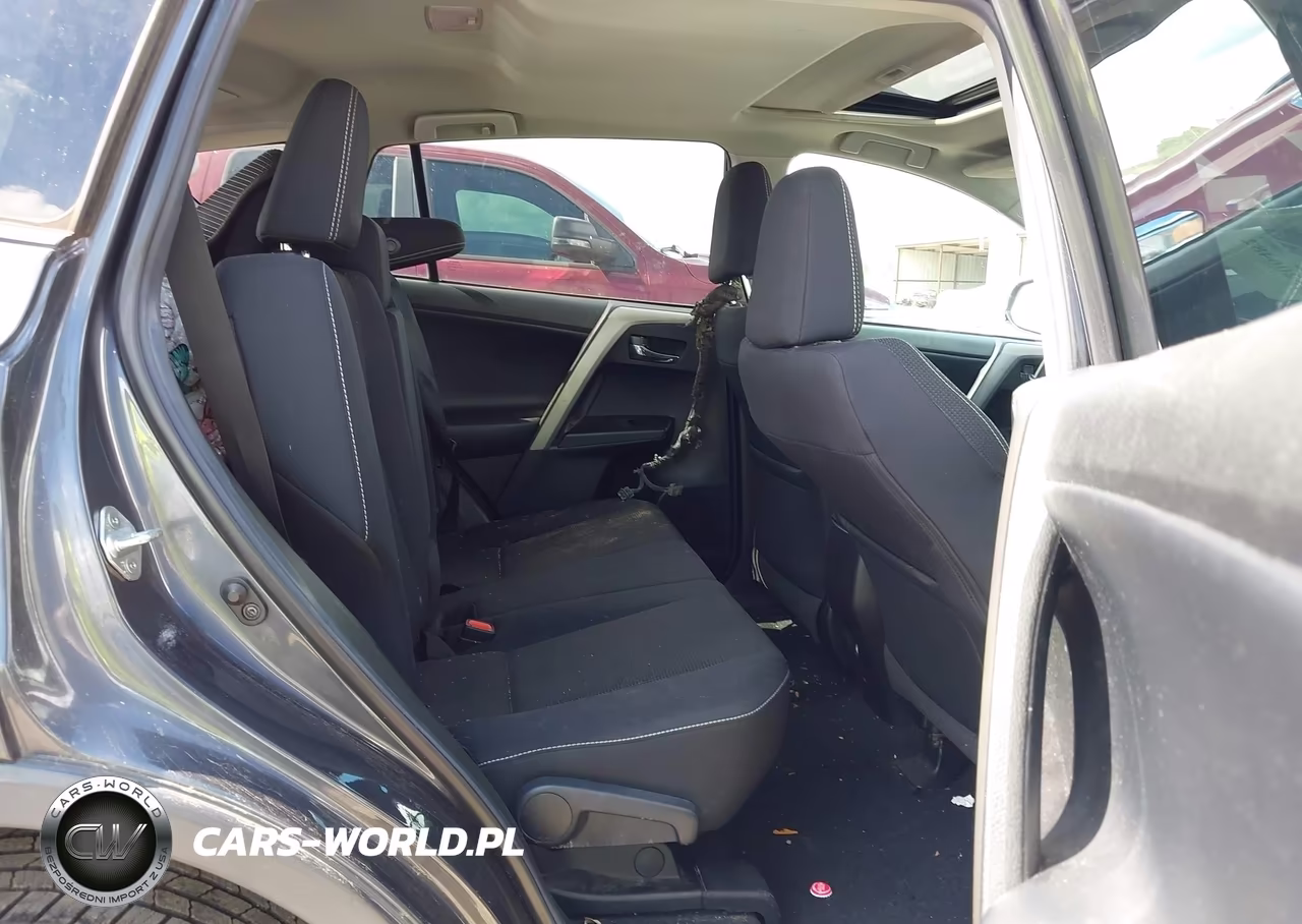 2018 Toyota Rav4 Xle VIN:2T3WFREV5JW433151 - 8