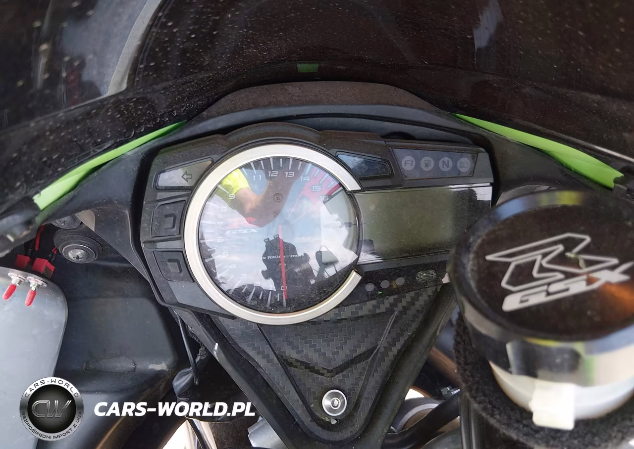 2016 Suzuki Gsx-R750 VIN:JS1GR7MA9G2100154 - 7