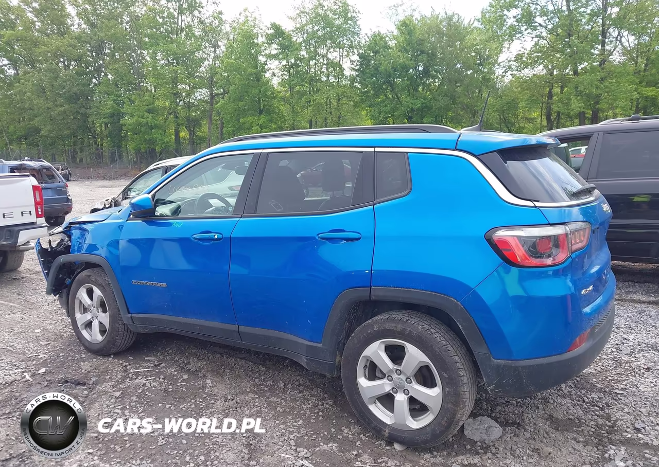 2018 Jeep Compass Latitude 4X4 VIN:3C4NJDBB2JT436085 - 15