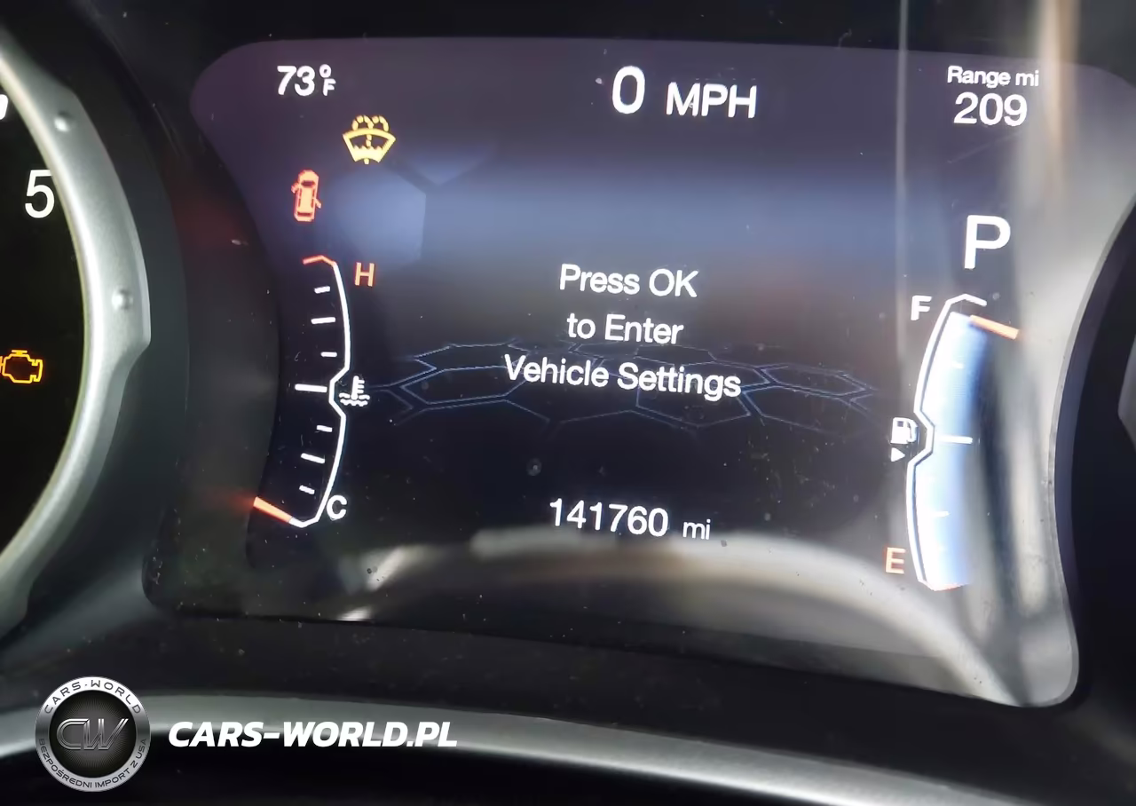 2018 Jeep Compass Latitude 4X4 VIN:3C4NJDBB2JT436085 - 16
