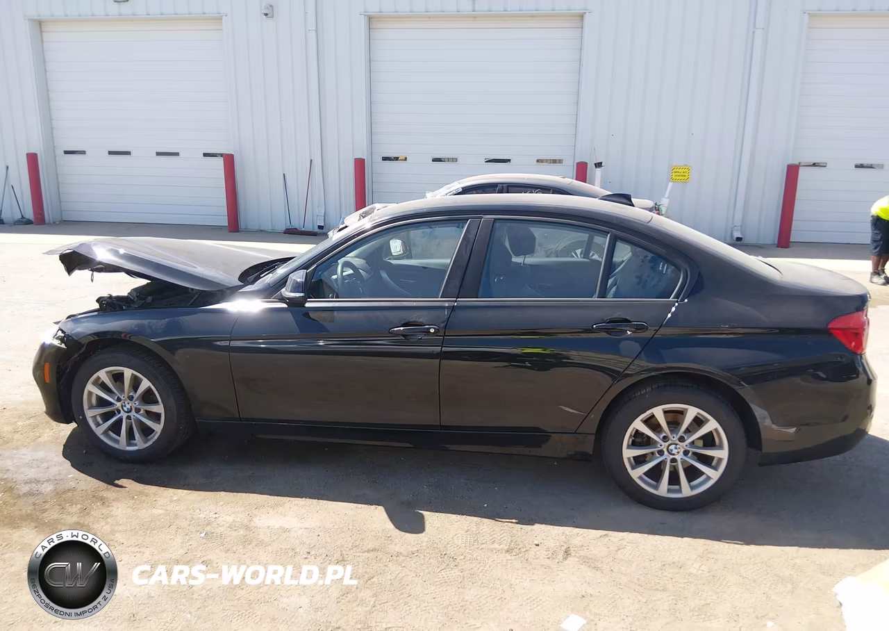 2018 BMW 320I xDrive VIN:WBA8E5G50JNU45973 - 14