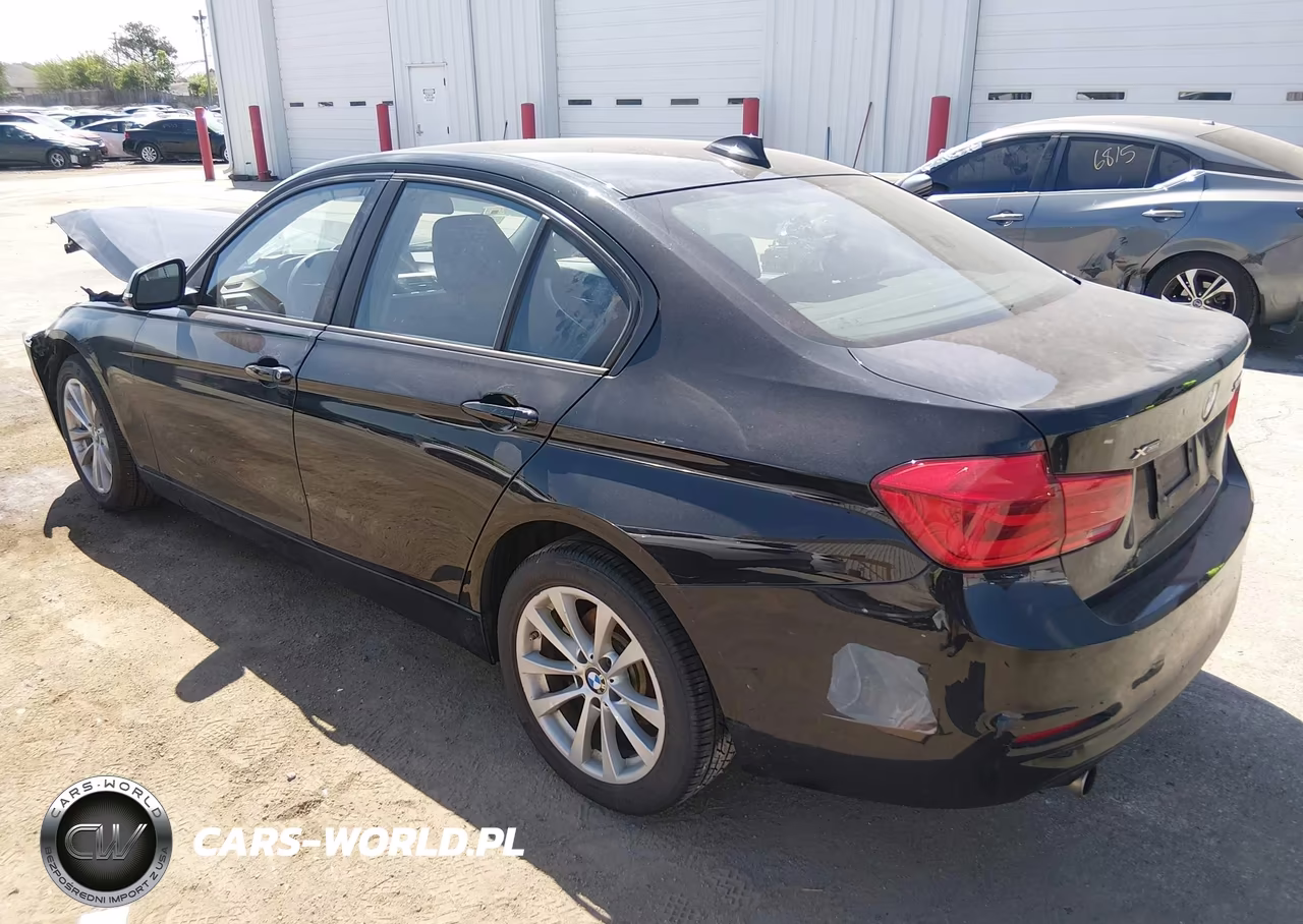 2018 BMW 320I xDrive VIN:WBA8E5G50JNU45973 - 3