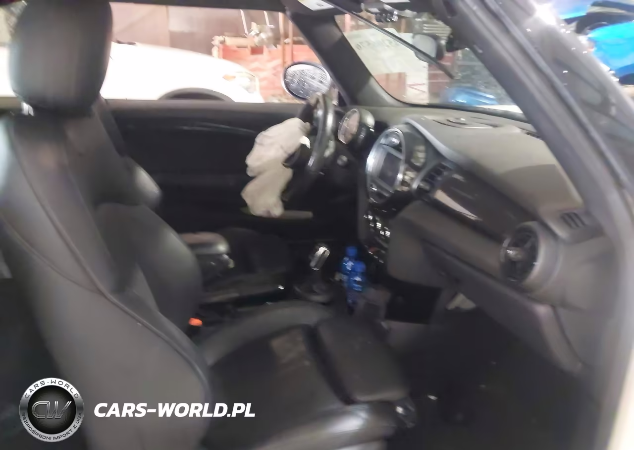 2020 Mini Convertible Cooper S VIN:WMWWJ5C09L3L11216 - 5