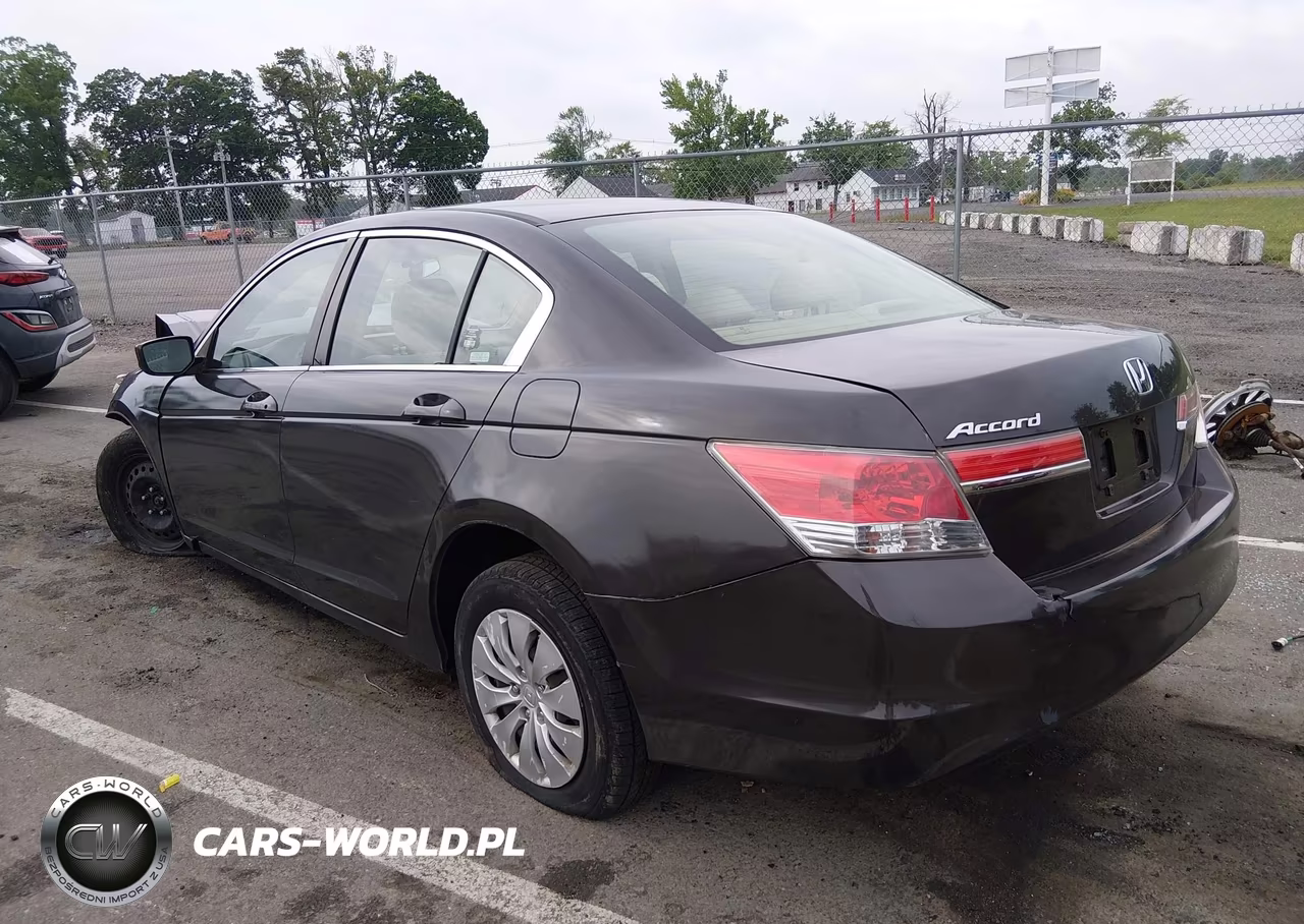 2011 Honda Accord 2.4 Lx VIN:1HGCP2F38BA065828 - 3