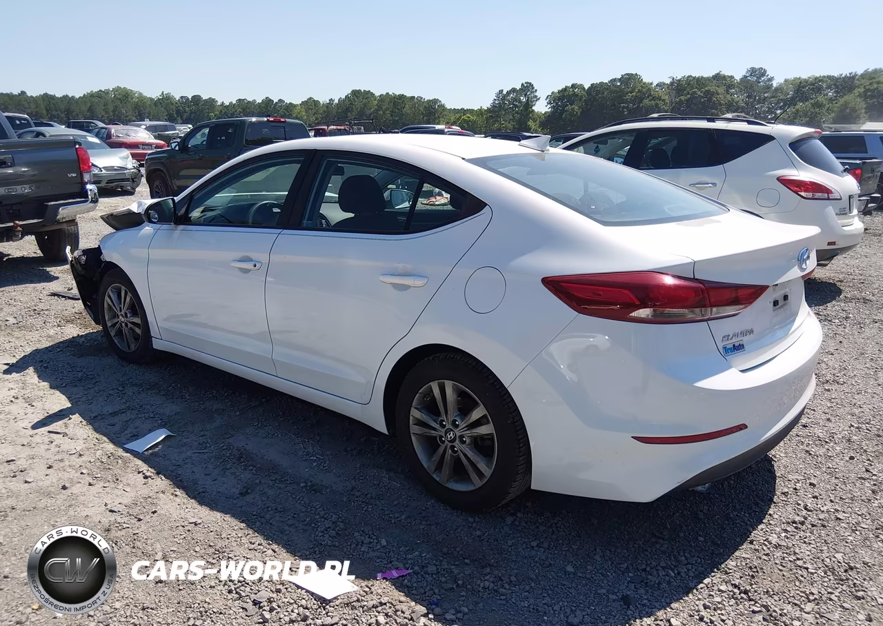 2018 Hyundai Elantra Sel VIN:5NPD84LF2JH237949 - 3