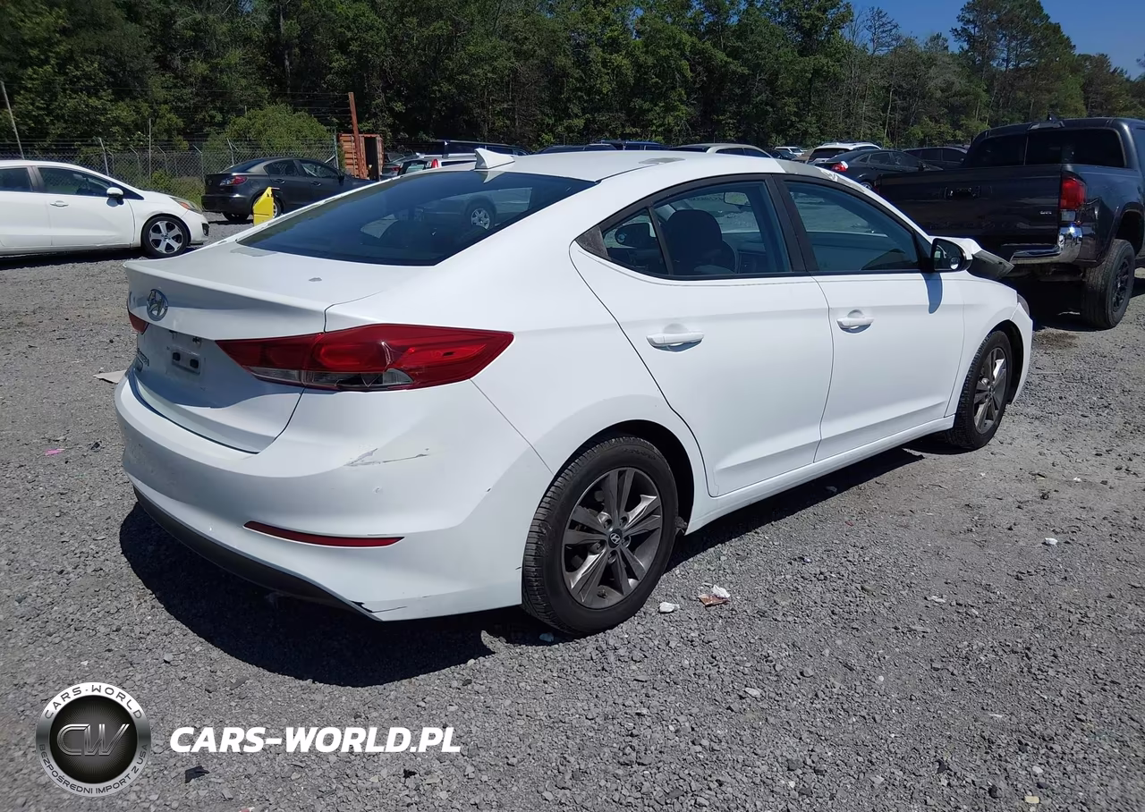 2018 Hyundai Elantra Sel VIN:5NPD84LF2JH237949 - 4