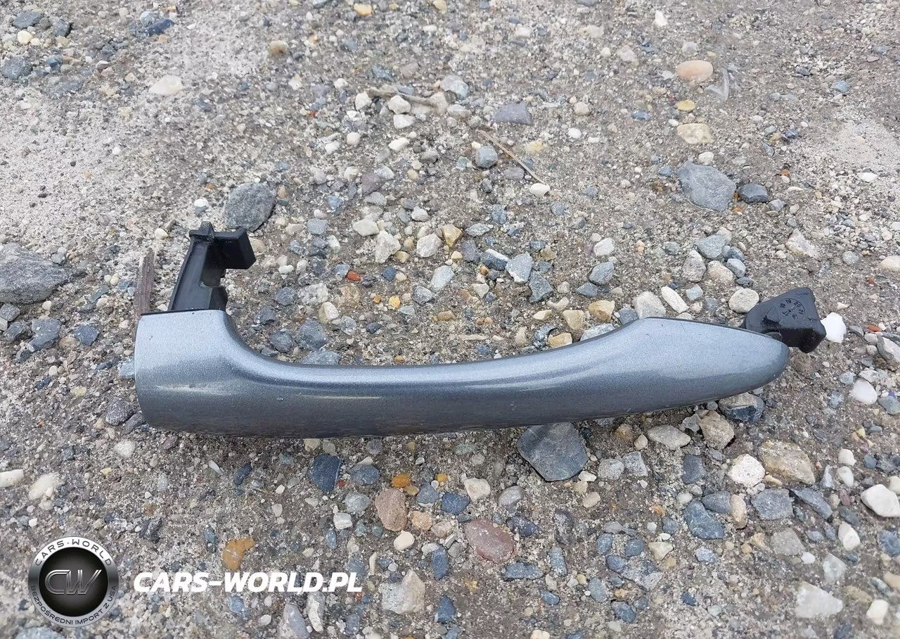 2018 Kia Forte S VIN:3KPFL4A72JE195533 - 12