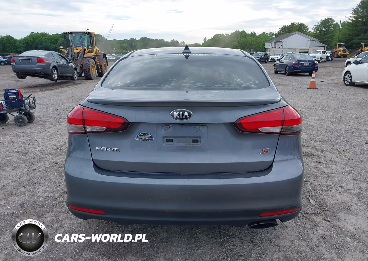 2018 Kia Forte S VIN:3KPFL4A72JE195533 - 17