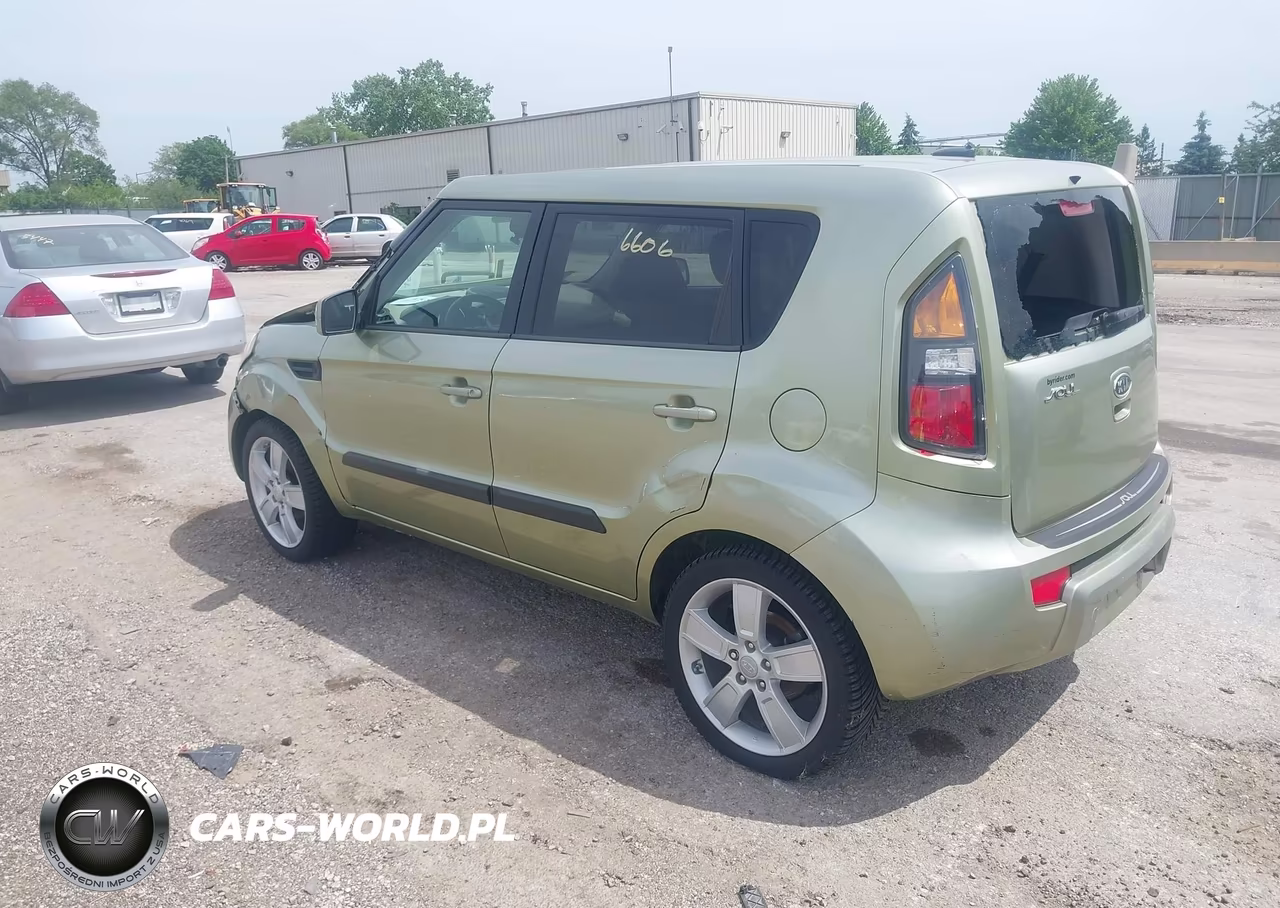 2011 Kia Soul ! VIN:KNDJT2A29B7319365 - 3
