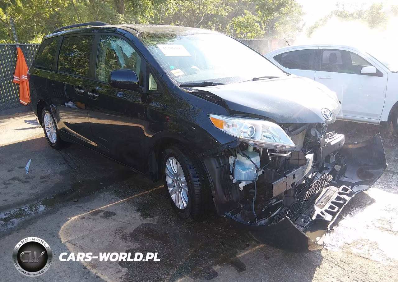 2015 Toyota Sienna Xle 8 Passenger – zdjęcie 1 z 19