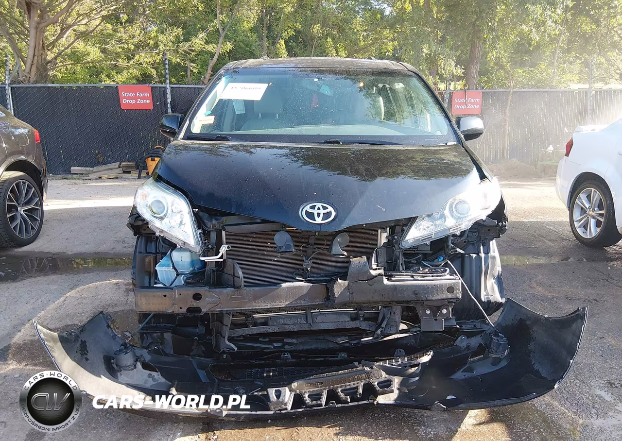 2015 Toyota Sienna Xle 8 Passenger VIN:5TDYK3DC5FS599471 - 13
