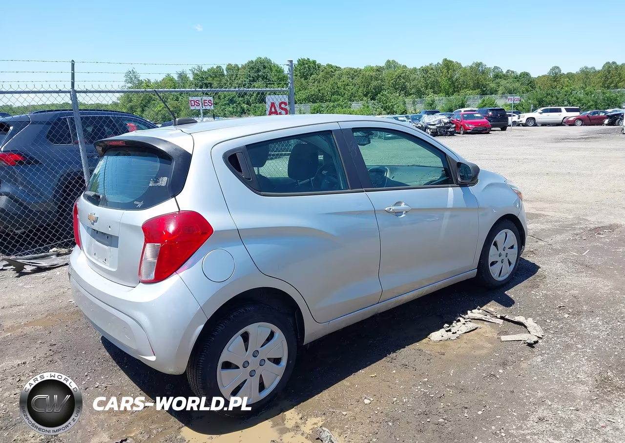2017 Chevrolet Spark Ls Cvt VIN:KL8CB6SA7HC744584 - 4